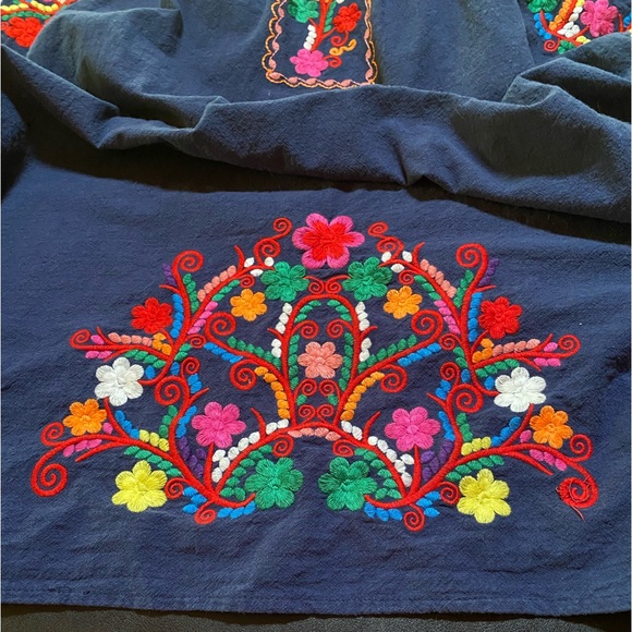 💥Mexican Embroidered Dress💥 - Picture 5 of 11